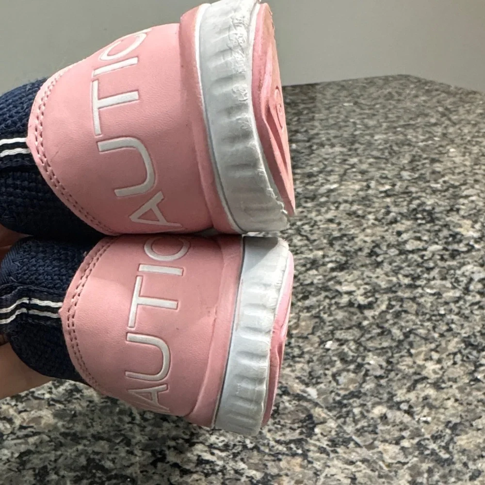 Nautica Women's Blue and Pink Sneakers
